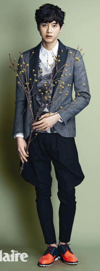 最新刘旻奎(；Yoo Min Gue)性感图片