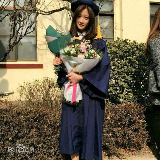 文佳煐( ，Moon Ga Young)前后照片