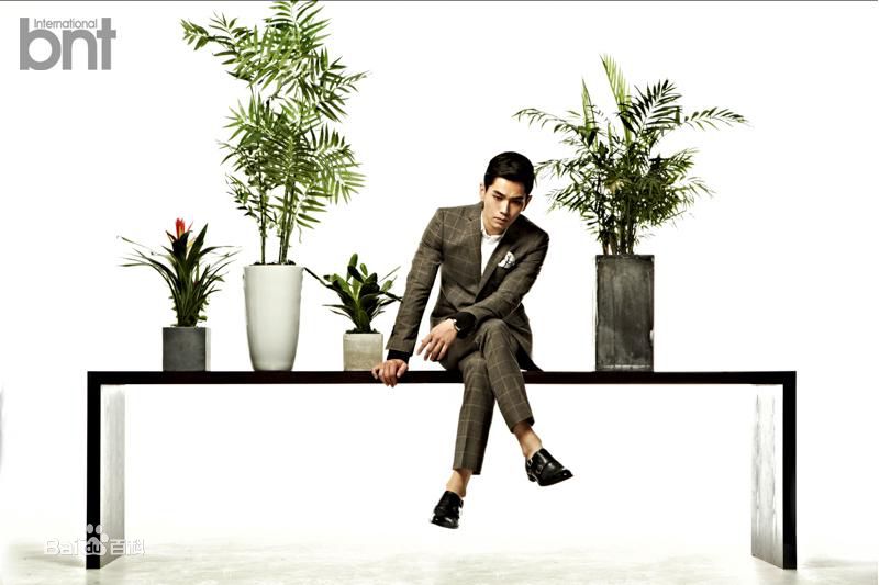 温朱万(，On Ju Wan)生活照