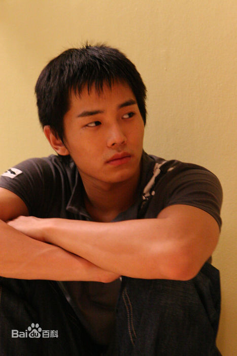 温朱万(，On Ju Wan)生活照