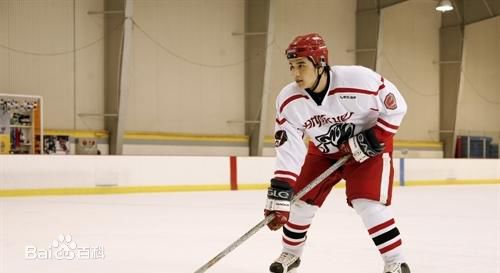 温朱万(，On Ju Wan)武林女大学生精选剧照