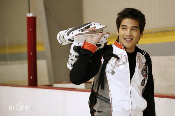 温朱万(，On Ju Wan)武林女大学生精选剧照