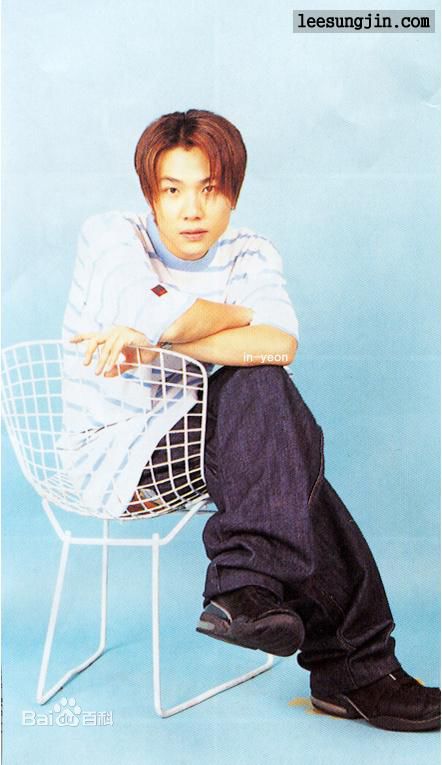 李成真()最新人物图集