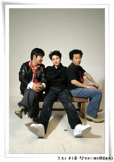 李成真()最新人物图集