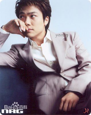 李成真()最新人物图集