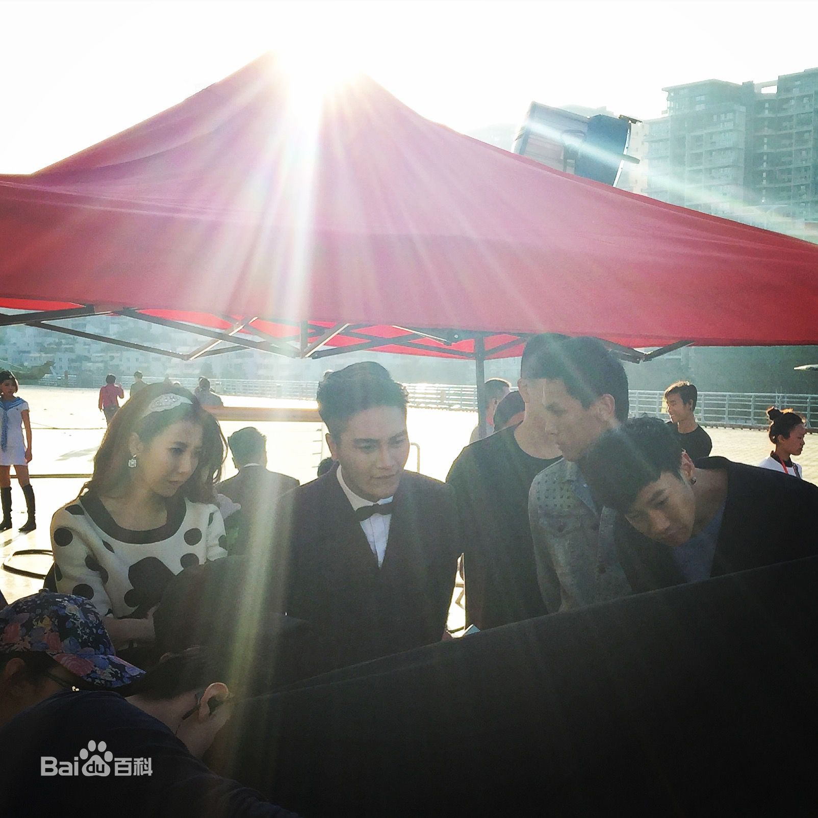 翁航融(Henry)工作照片素颜照相册