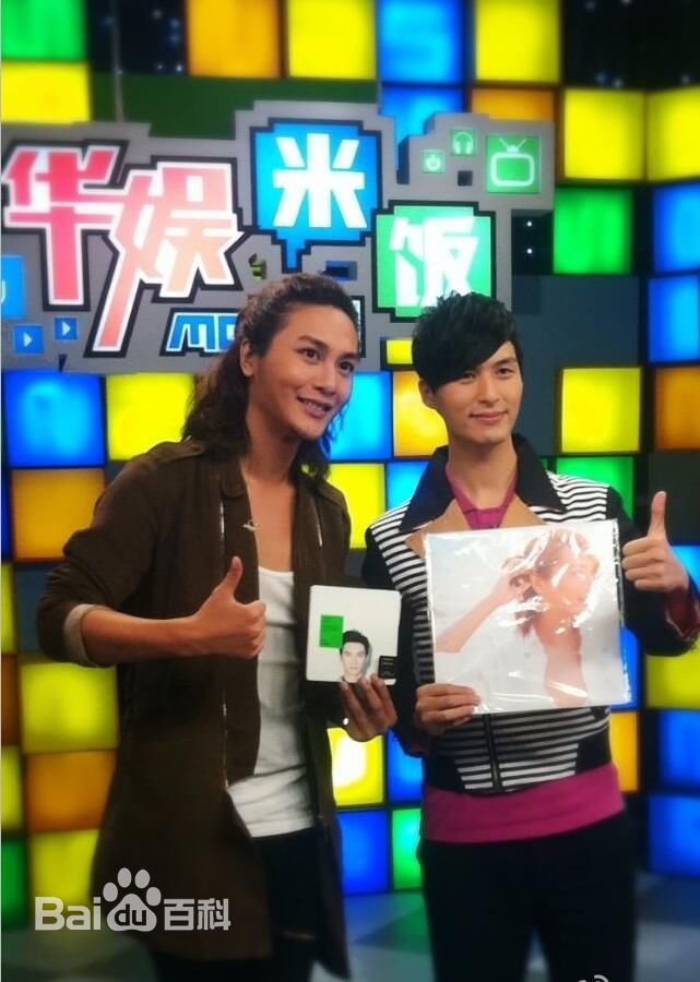 翁航融(Henry)工作照片素颜照相册