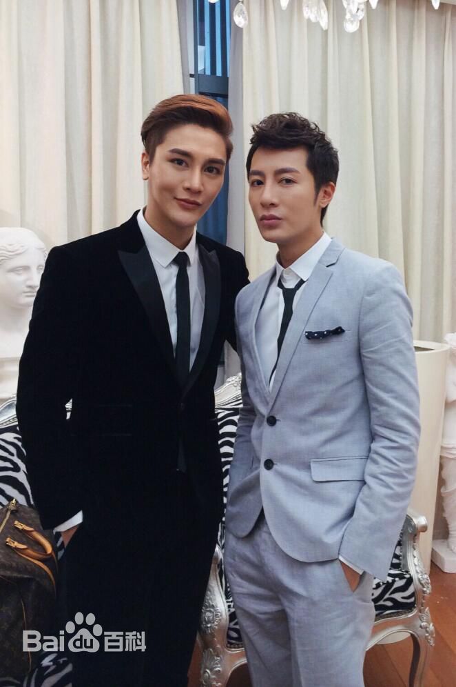 翁航融(Henry)工作照2图册