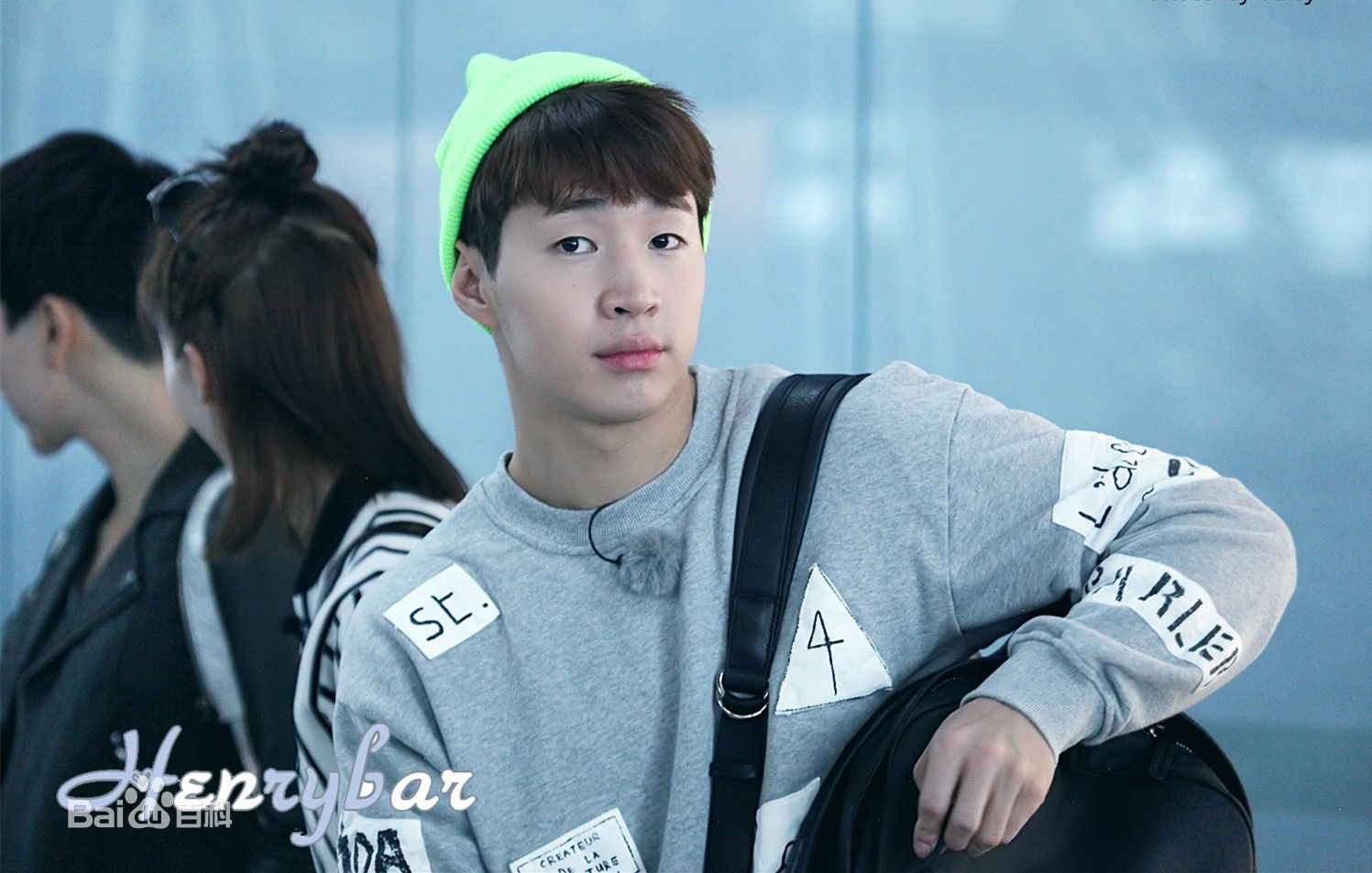 刘宪华(Henry Lau、)机场图壁纸壁纸