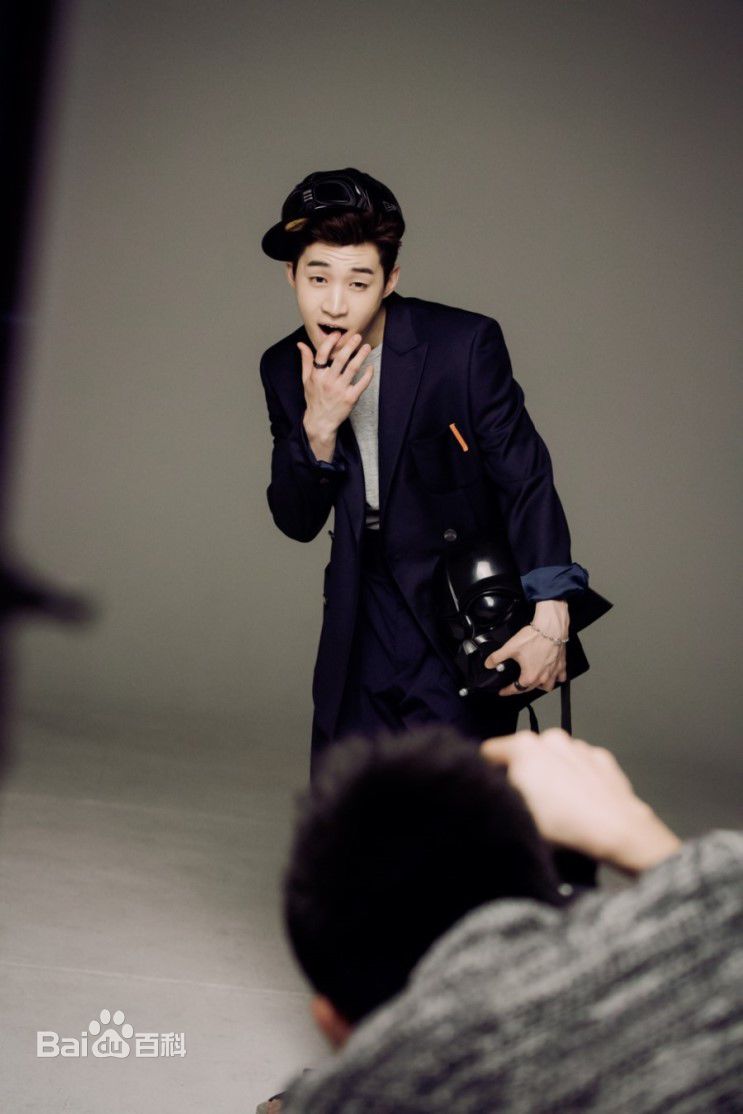 刘宪华(Henry Lau、)杂志