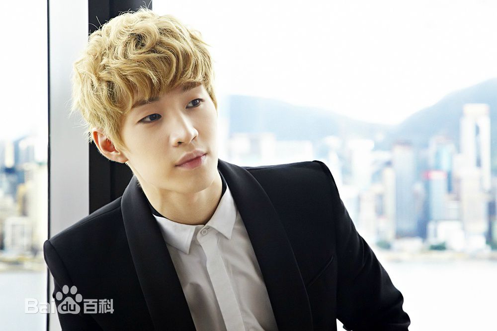 刘宪华(Henry Lau、)杂志