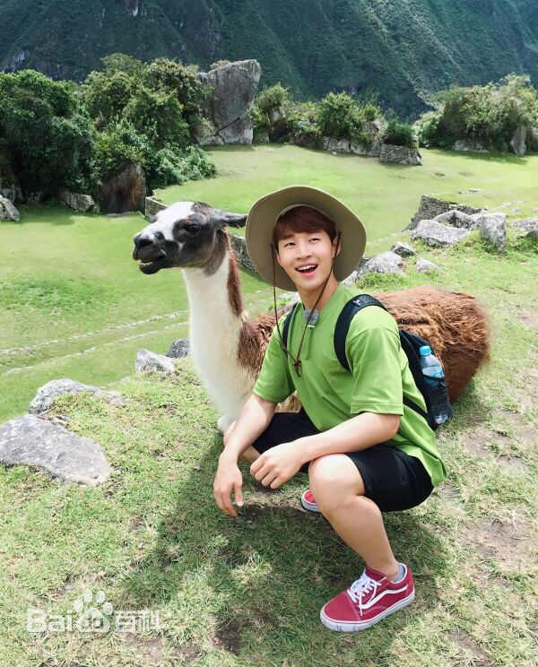 刘宪华(Henry Lau、)生活照素颜照相册