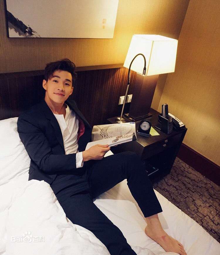 刘宪华(Henry Lau、)生活照素颜照相册