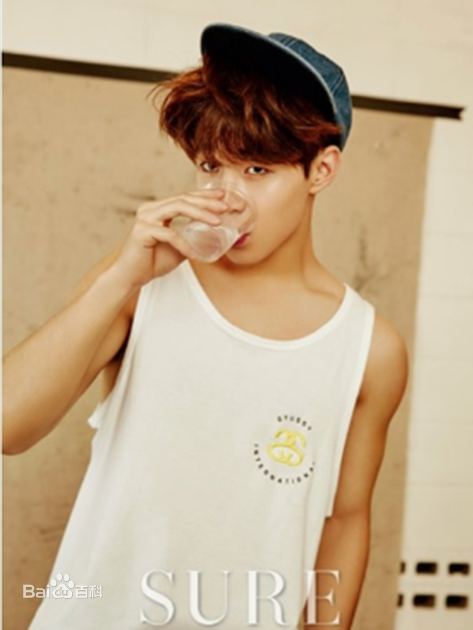 最新刘宪华(Henry Lau、)性感图片