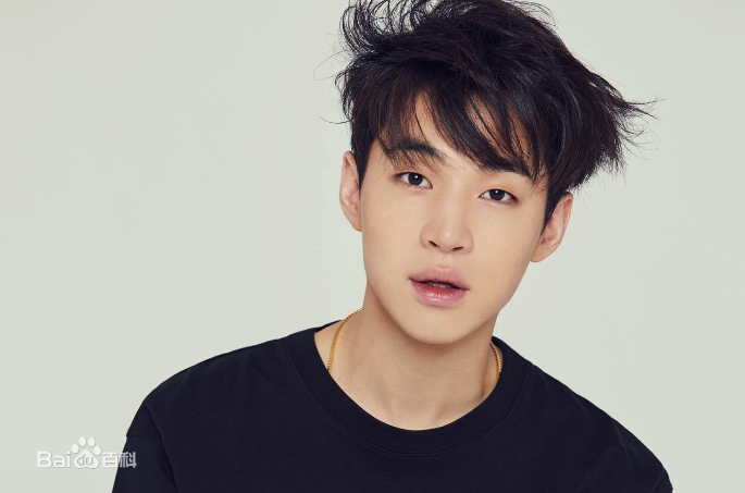 最新刘宪华(Henry Lau、)性感图片