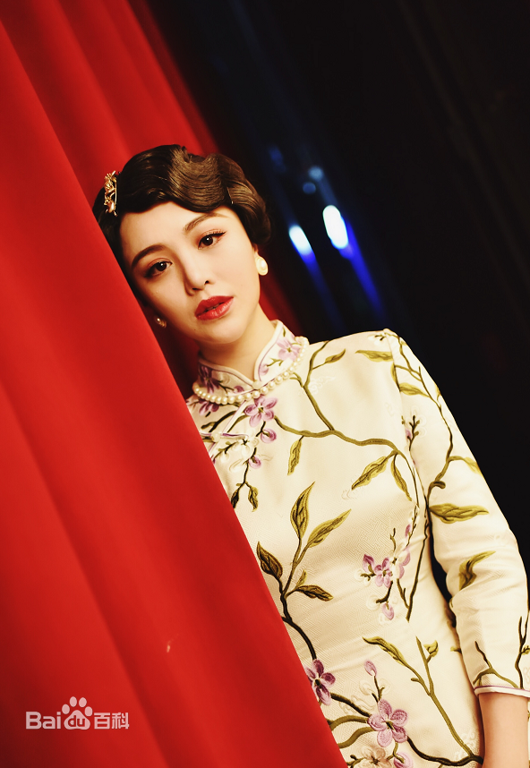 高清葛天在话剧《痴爷》饰演桂云中的图册