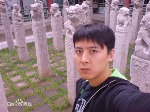 金于宸生活照前后照片