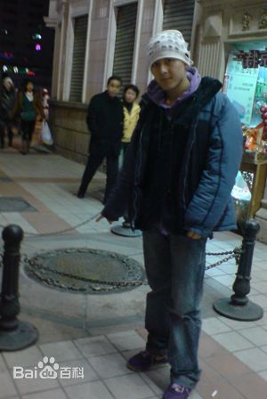 金于宸生活照前后照片