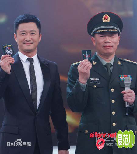 最新马东延在《战狼》剧组照中的图集