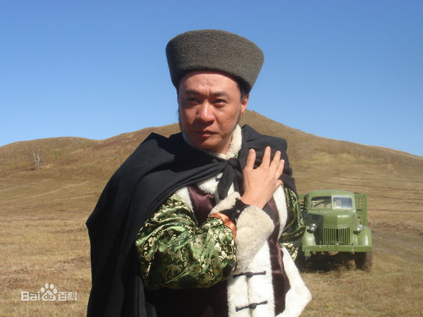 修革在《草原春来早》中的