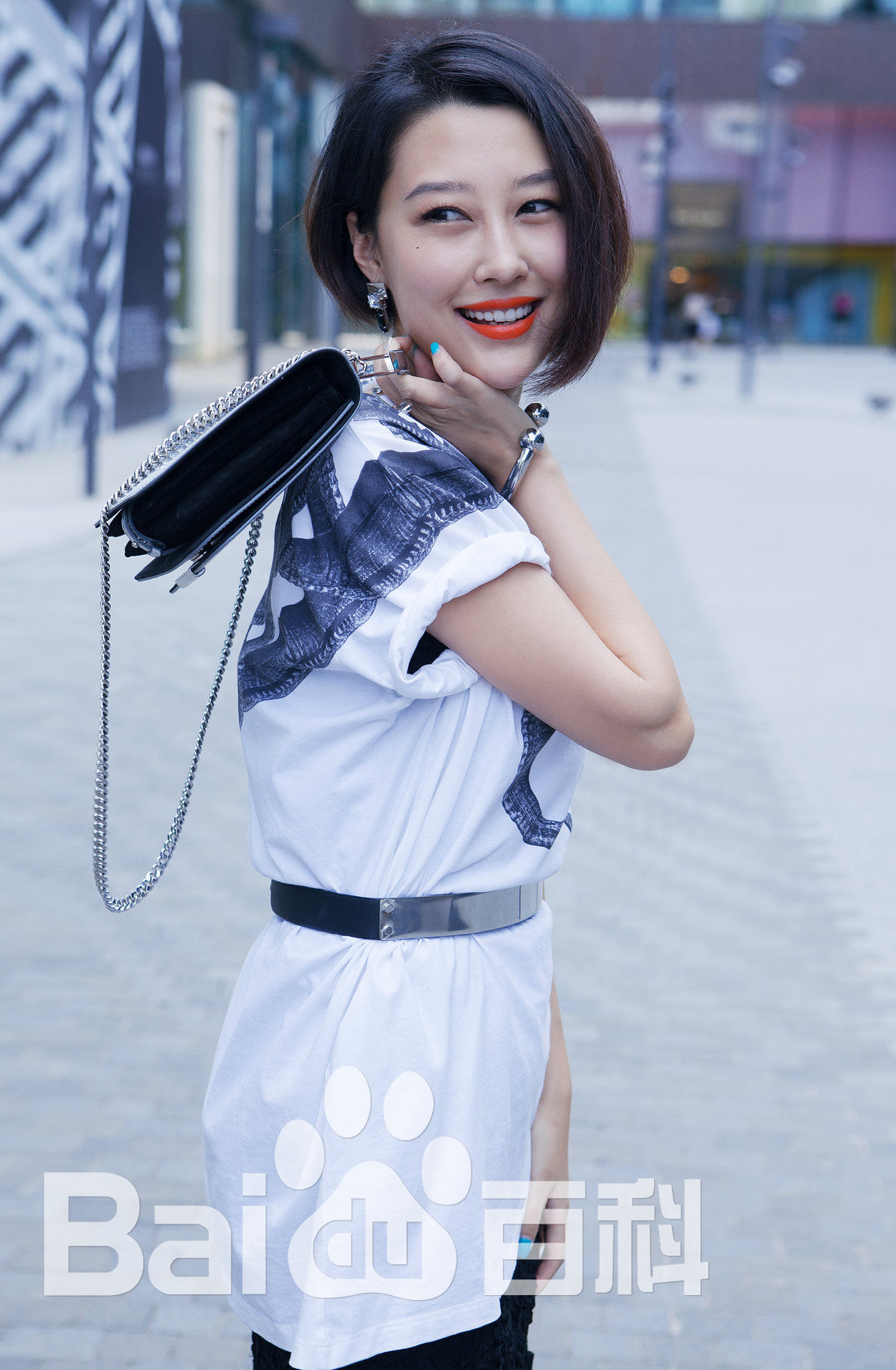 马梓涵(Ivy)街拍前后照片