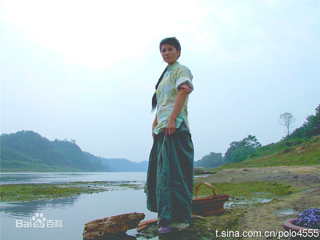 宋佳玲影视角色照前后照片