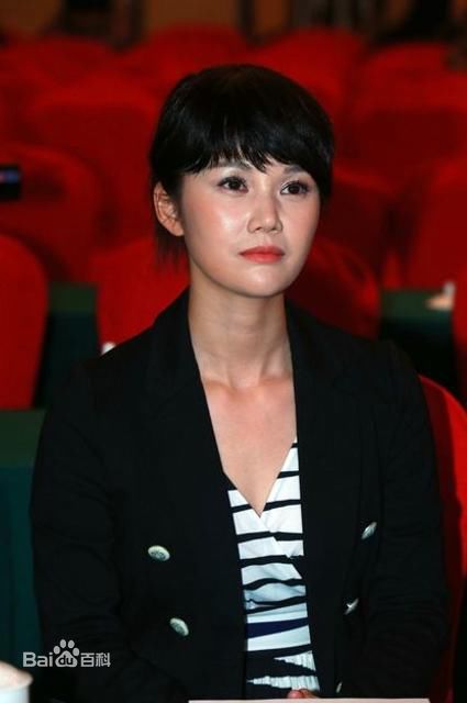 宋佳玲出席活动图册