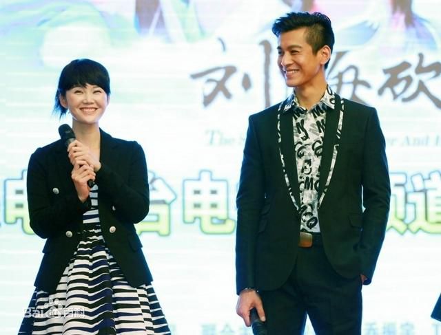 宋佳玲出席活动图册