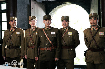 徐雷智幕后照图册