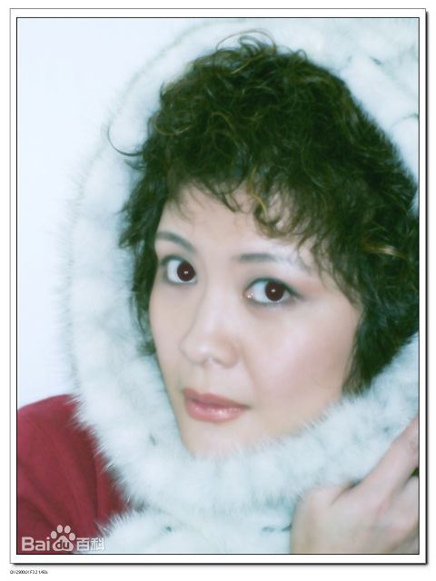 虎艳芬(eva)生活照图片图集