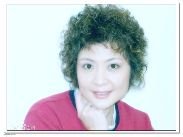 虎艳芬(eva)生活照图片图集