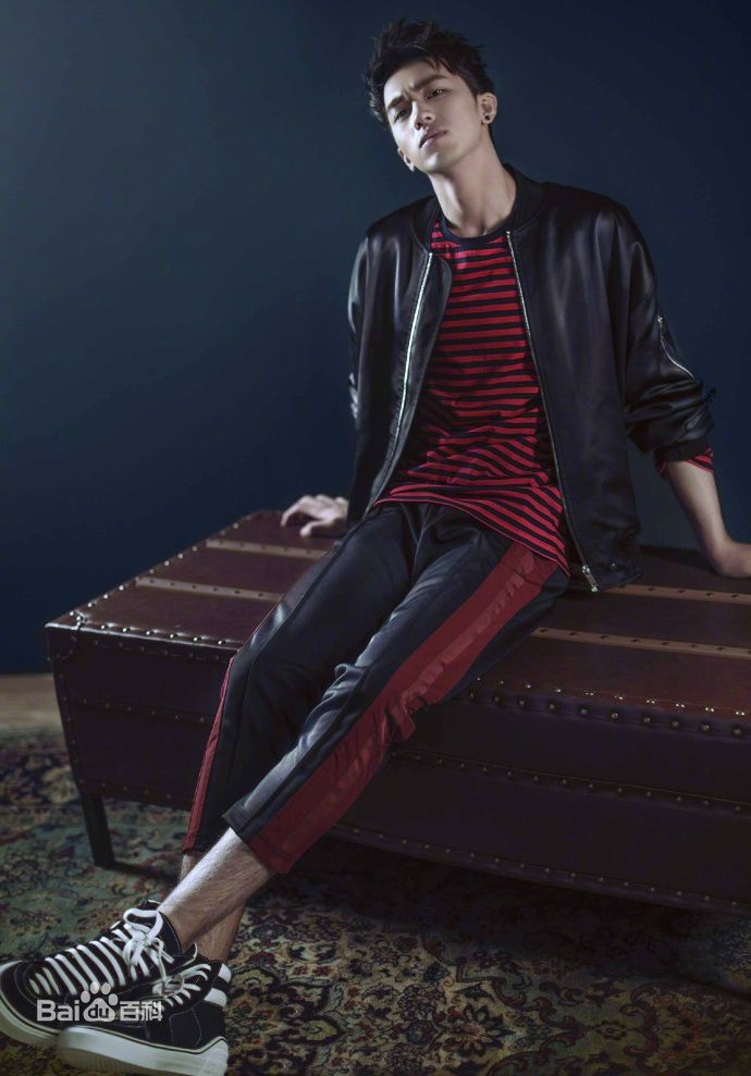 许魏洲(Timmy Xu、)时装男士前后照片