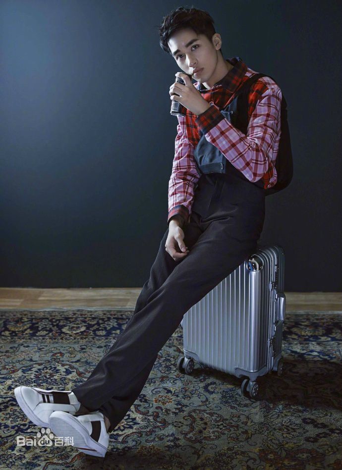 许魏洲(Timmy Xu、)时装男士前后照片