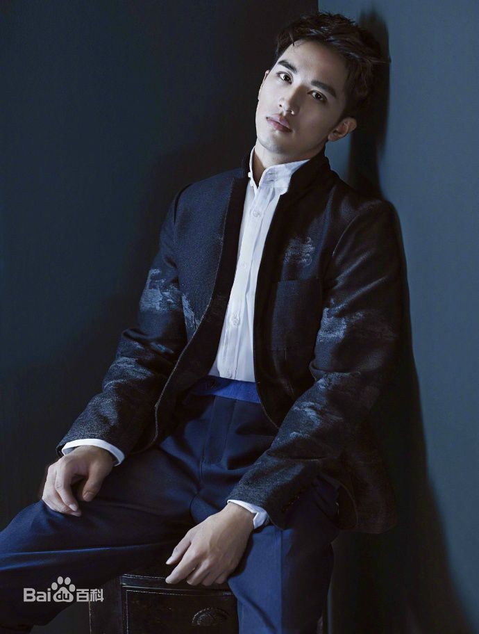 许魏洲(Timmy Xu、)时装男士前后照片