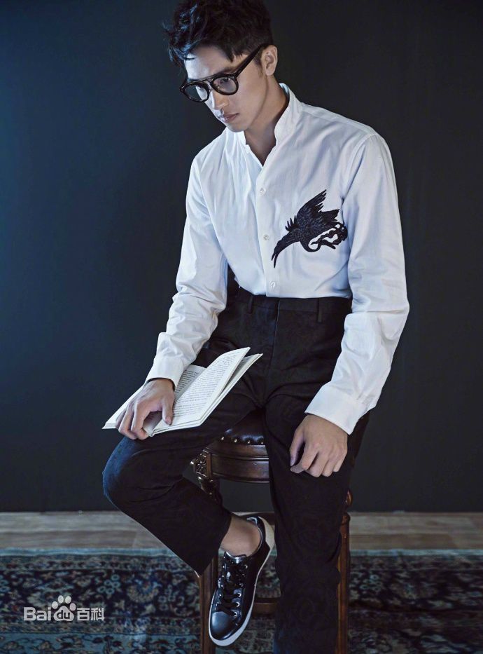 许魏洲(Timmy Xu、)时装男士前后照片