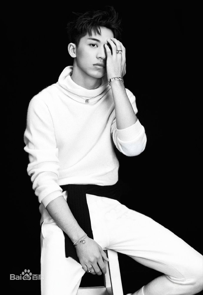 许魏洲(Timmy Xu、)时尚芭莎生活照