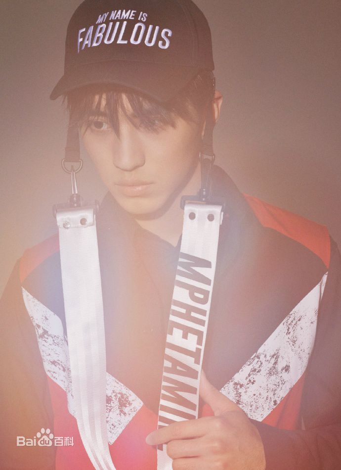 许魏洲(Timmy Xu、)周末画报壁纸壁纸