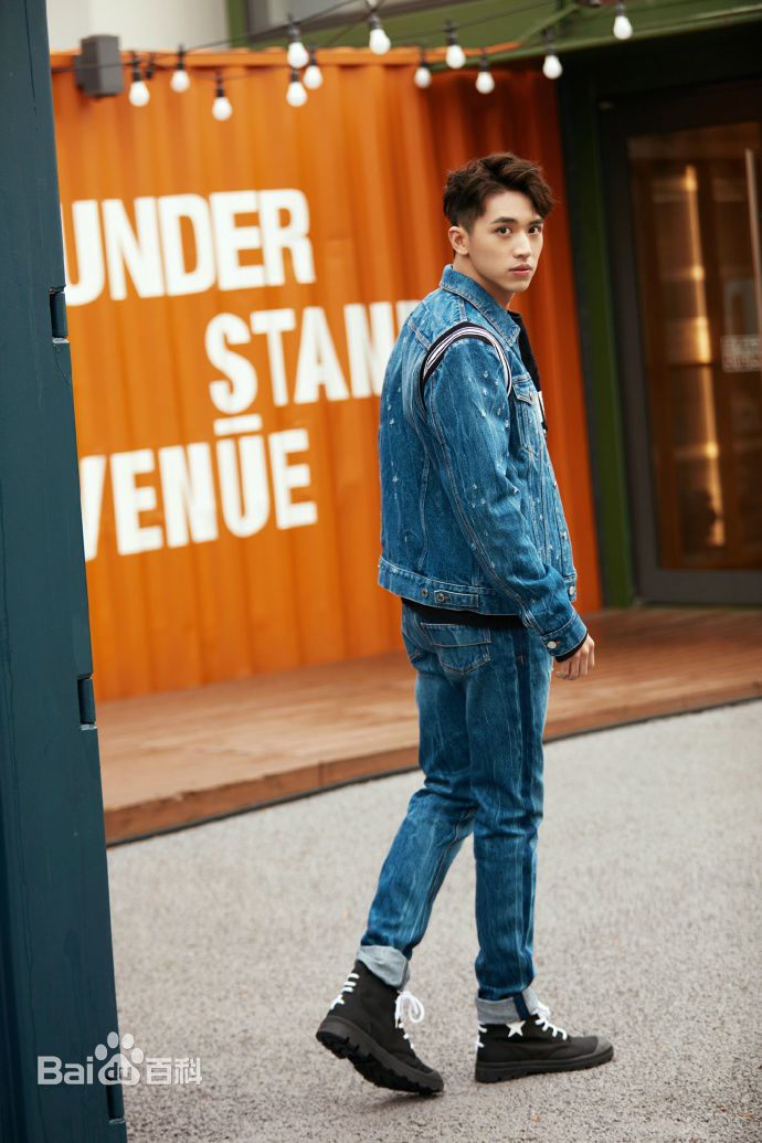 许魏洲(Timmy Xu、)街拍图册