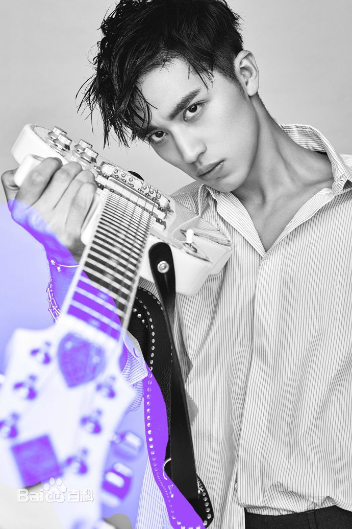 精选许魏洲(Timmy Xu、)在二辑《THE TIME》中的图册