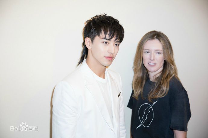 许魏洲(Timmy Xu、)巴黎时装周性感图片图集