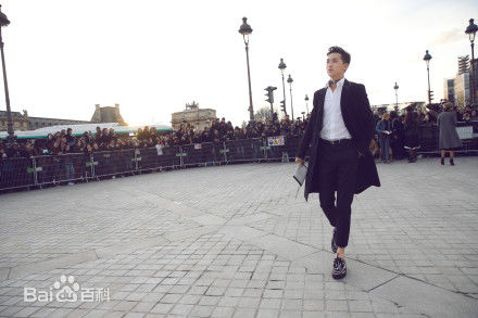 许魏洲(Timmy Xu、)巴黎时装周性感图片图集