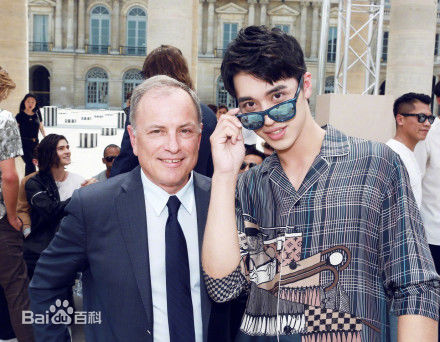 许魏洲(Timmy Xu、)巴黎时装周性感图片图集