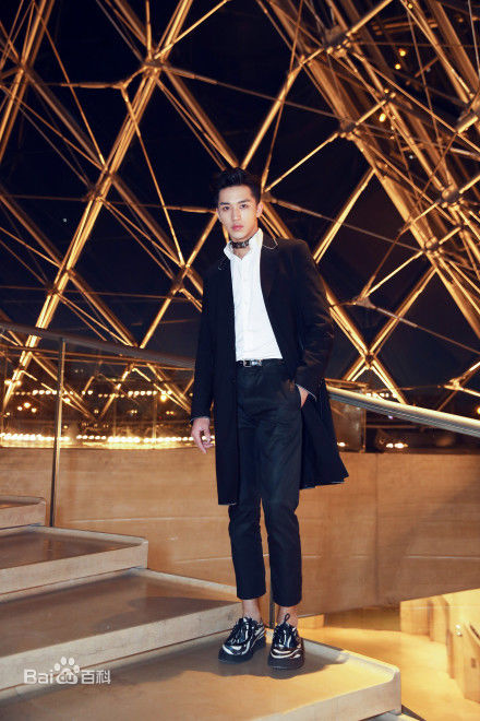 许魏洲(Timmy Xu、)巴黎时装周性感图片图集