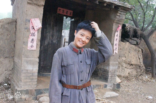 龙一仪表演照片素颜照壁纸