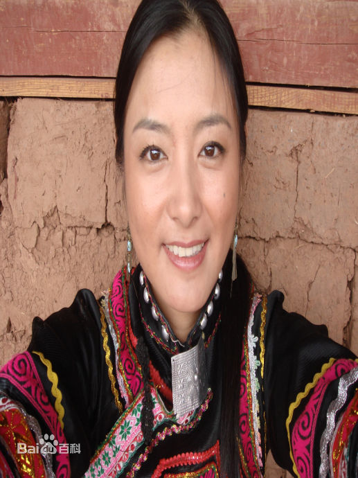 龙一仪表演照片素颜照壁纸