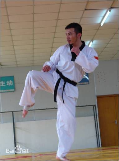 蒋冰(LEO)电影作品图片素颜照相册