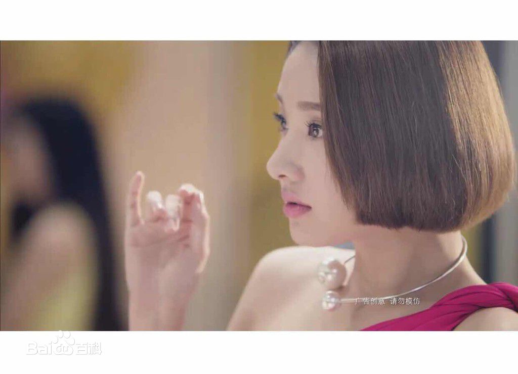 许芳铱广告图素颜照壁纸