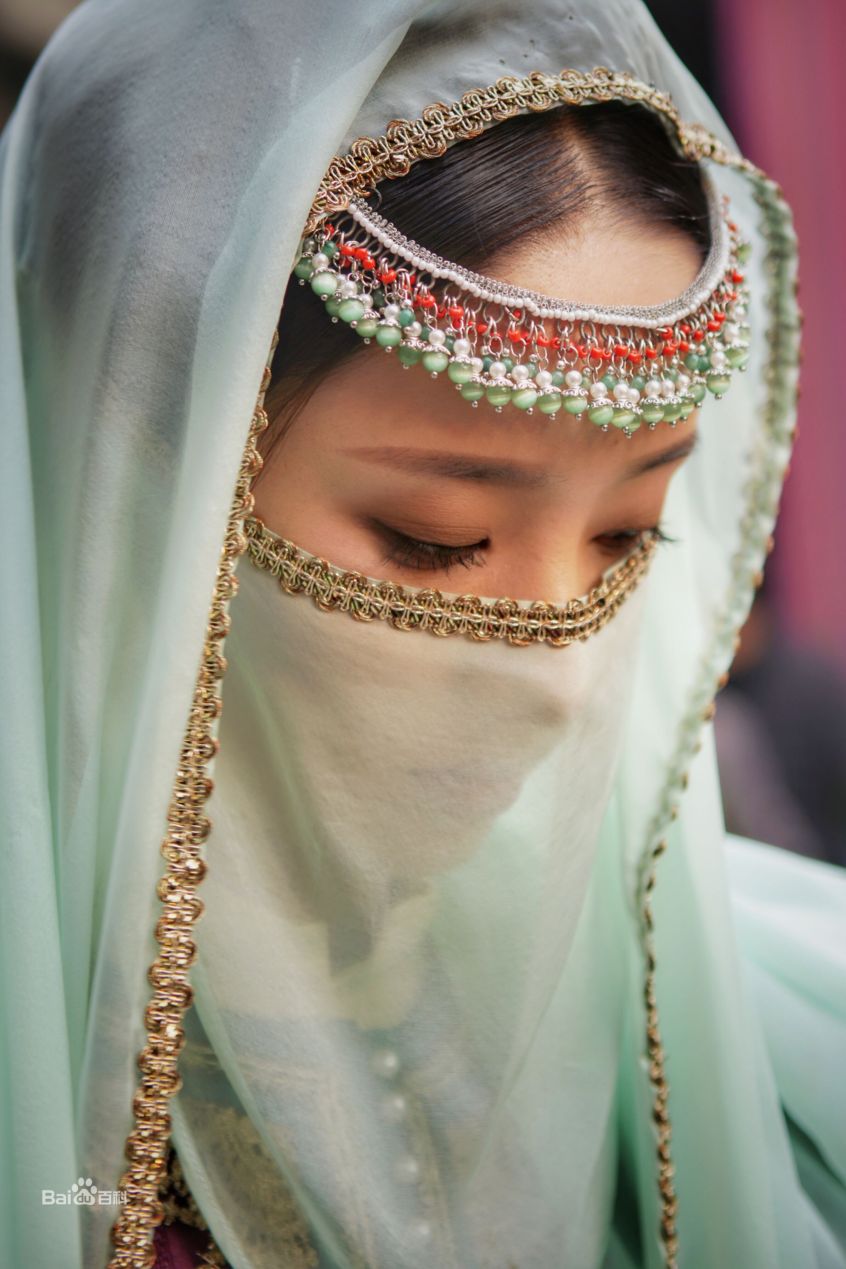 许芳铱那年花开月正圆图册