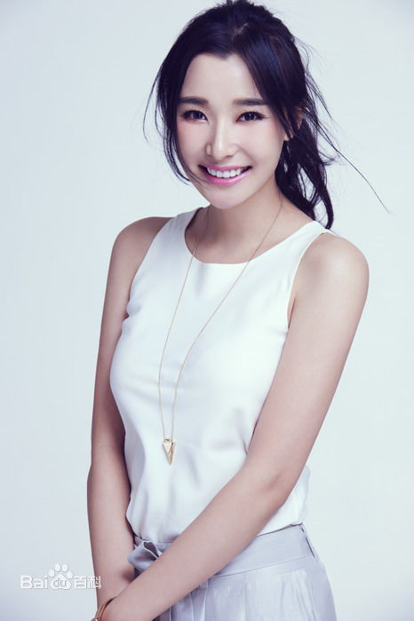 最新冯婧(Jing)性感图片