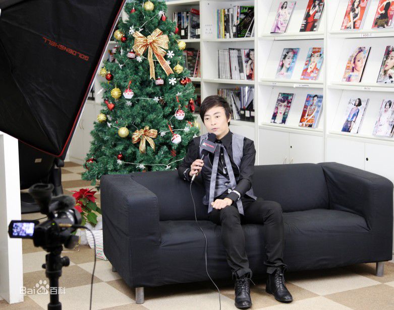 最全徐光(Xu Guang)在《嘉人》十周年专访中的壁纸